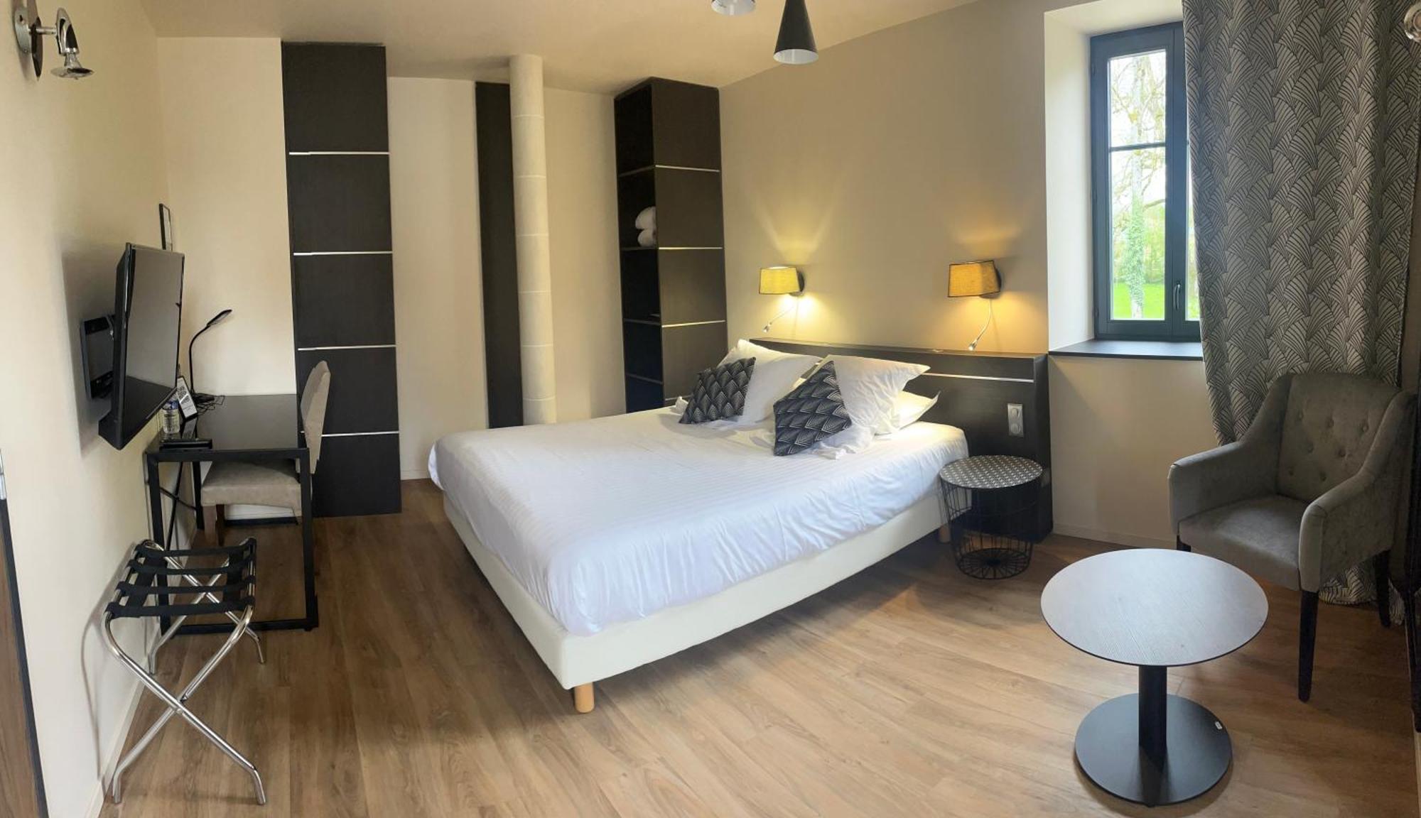 Hotel La Vinaigrerie Logis Joinville Exteriör bild
