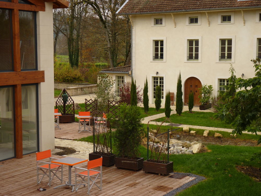 Hotel La Vinaigrerie Logis Joinville Exteriör bild
